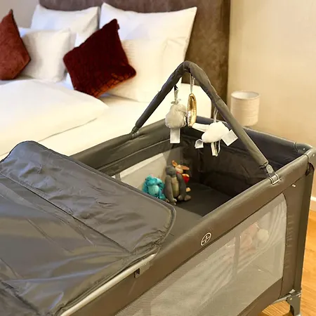 Kuenstler Loft Altstadt I 90 Qm I 2 Schlafzimmer I 2 Arbeitsplaetze I 6 Gaeste *